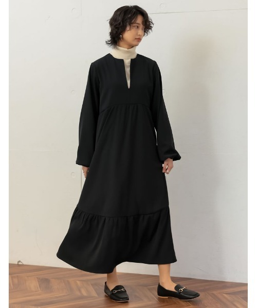 キーネックストレッチティアードワンピース
