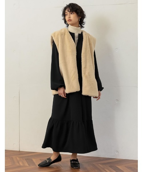 キーネックストレッチティアードワンピース