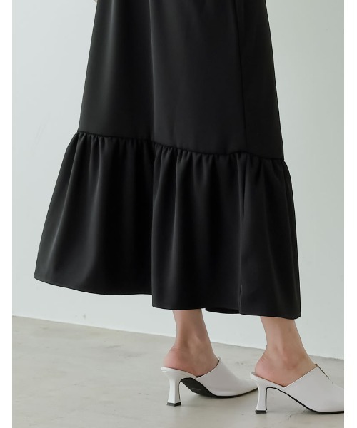 キーネックストレッチティアードワンピース
