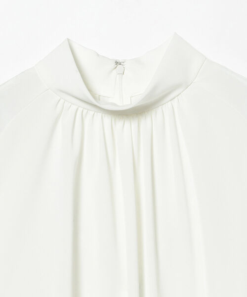 Demi-Luxe BEAMS(デミルクス ビームス)の「Demi-Luxe BEAMS / スタンドネック プルオーバー 22FO(シャツ/ブラウス・レディース・ホワイト・38/36/40)」の16枚目の写真