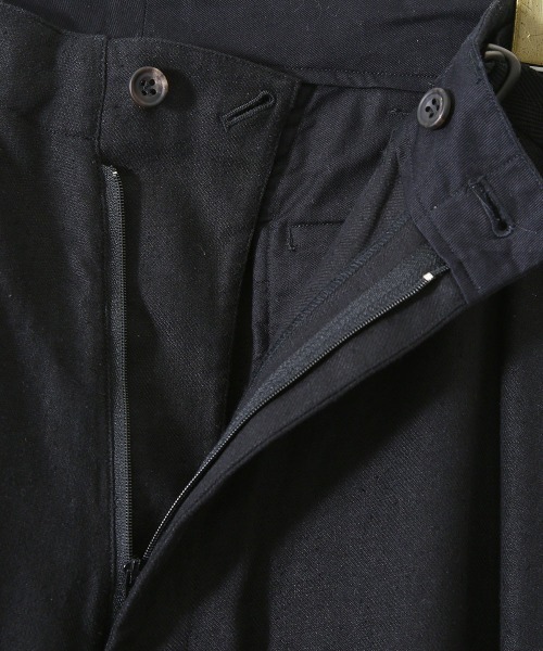 marka（マーカ）の「marka / マーカ：SIDE ADJUST TROUSERS - SILK LINEN TWILL -：M22A-05PT01C[COR]（その他パンツ・メンズ・ブラック/ホワイト系その他・1/2/3）」の10枚目の写真