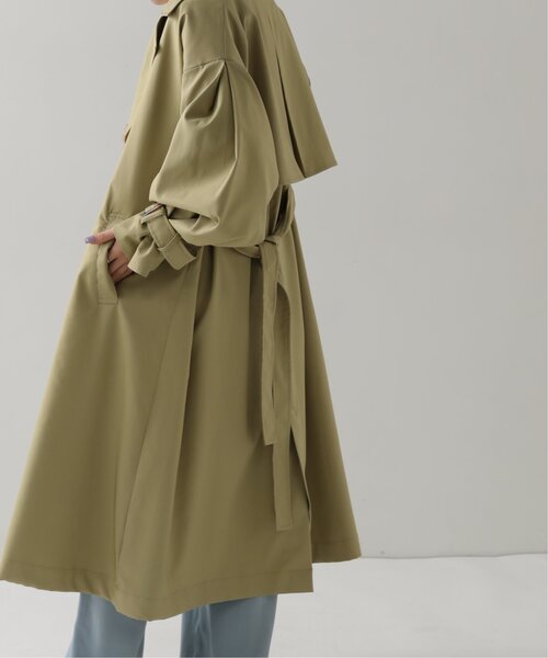 RAY CASSIN（レイカズン）の「ボリュームトレンチコート（トレンチコート・レディース・グリーン/オレンジ/グレイッシュベージュ/ベージュ・FREE）」の8枚目の写真