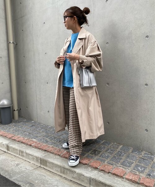 RAY CASSIN（レイカズン）の「ボリュームトレンチコート（トレンチコート・レディース・グリーン/オレンジ/グレイッシュベージュ/ベージュ・FREE）」の18枚目の写真