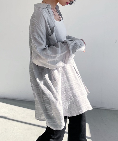 PAGEBOY（ページボーイ）の「シアーボーダーBIGシャツ（シャツ/ブラウス・レディース・ブラック/オフホワイト/ライム/グレイッシュベージュ・FREE）」の12枚目の写真