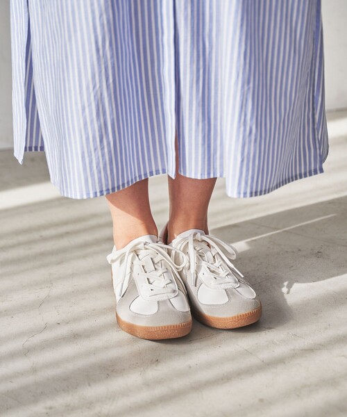 coen(コーエン)の「【ウィメンズ】ALLROUNDオールドトレーナー(スニーカー・レディース・ホワイト/ブラック・SMALL/LARGE/MEDIUM/X-LARGE)」の4枚目の写真