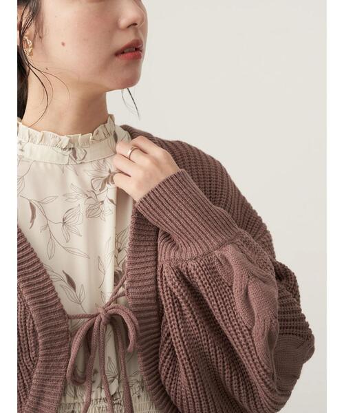 earth music&ecology(アースミュージックアンドエコロジー)の「袖ケーブルニットボレロ*(カーディガン/ボレロ・レディース・モカ/アイボリー/サックスブルー・FREE)」の11枚目の写真