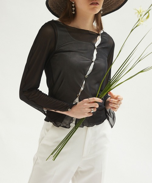 Keeepy(キーピー)の「【Keeepy】tulle diagonal button design ensemble pullover with tank top(Tシャツ/カットソー・レディース・ブラック/ブラック系その他・FREE)」の3枚目の写真