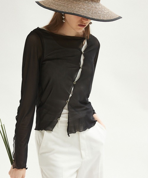 Keeepy(キーピー)の「【Keeepy】tulle diagonal button design ensemble pullover with tank top(Tシャツ/カットソー・レディース・ブラック/ブラック系その他・FREE)」の6枚目の写真