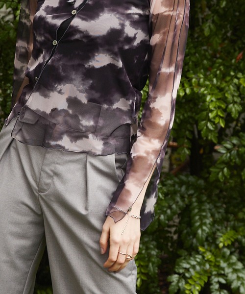 Keeepy(キーピー)の「【Keeepy】tulle diagonal button design ensemble pullover with tank top(Tシャツ/カットソー・レディース・ブラック/ブラック系その他・FREE)」の16枚目の写真