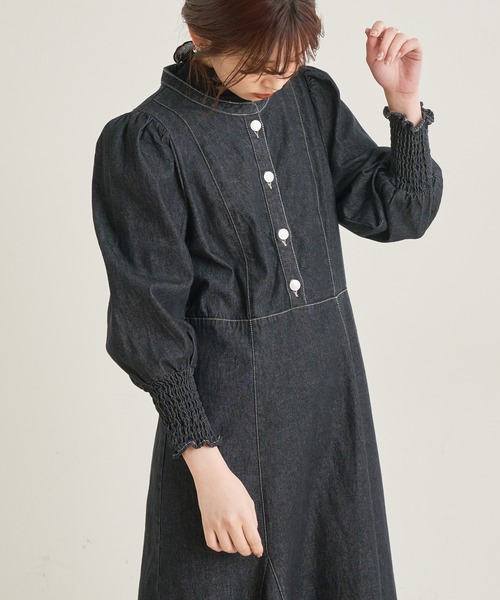 natural couture（ナチュラルクチュール）の「ボリュームデザインスリーブデニムワンピース（ワンピース・レディース・オフホワイト/ブラック/インディゴブルー・FREE）」の9枚目の写真