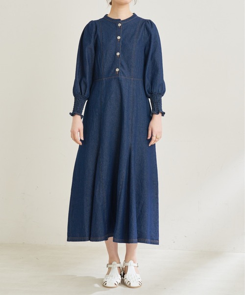 natural couture（ナチュラルクチュール）の「ボリュームデザインスリーブデニムワンピース（ワンピース・レディース・オフホワイト/ブラック/インディゴブルー・FREE）」の16枚目の写真