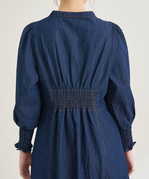 natural couture（ナチュラルクチュール）の「ボリュームデザインスリーブデニムワンピース（ワンピース・レディース・オフホワイト/ブラック/インディゴブルー・FREE）」の20枚目の写真