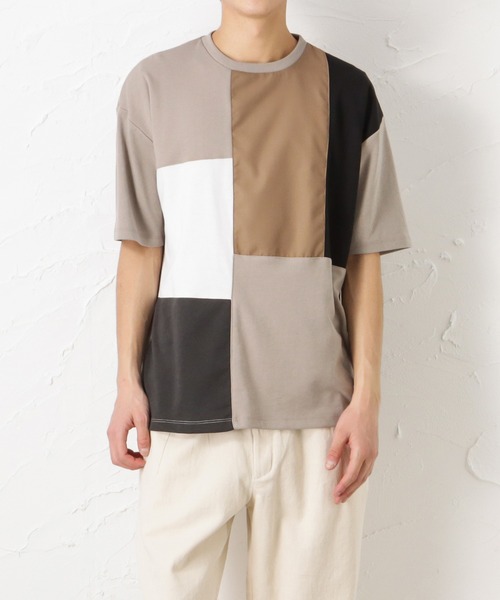 URBAN COLLECTION(アーバンコレクション)の「ポンチ素材 切替Tシャツ(Tシャツ/カットソー・メンズ・グレイッシュベージュ/ネイビー/ホワイト/チャコール・L/M/XL)」の1枚目の写真