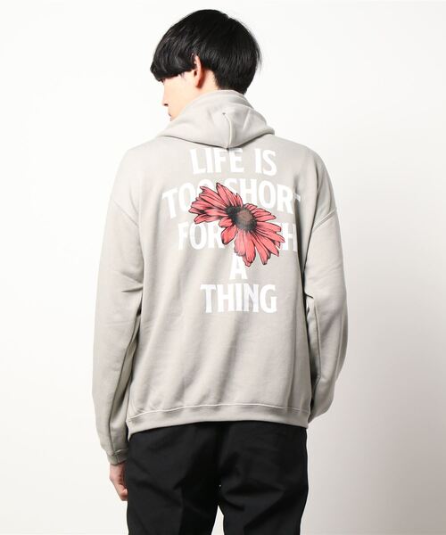 AZUL by moussy(アズールバイマウジー)の「SIGNIFICANT UPTICK HOODIE/シグニフィカントアップティックフーディ(パーカー・メンズ・ブラック/ベージュ/ホワイト・LARGE/MEDIUM)」の4枚目の写真