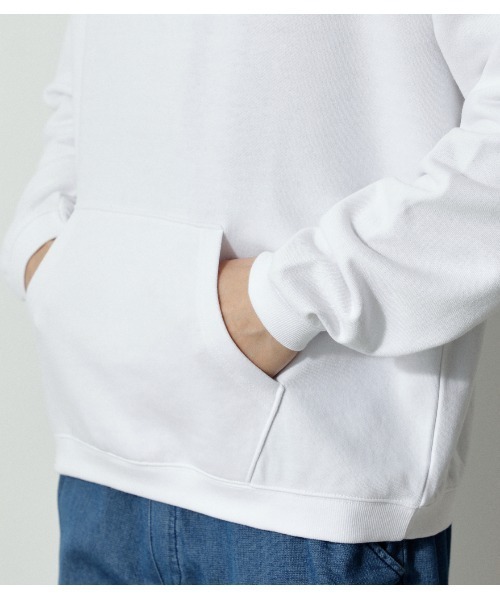 AZUL by moussy(アズールバイマウジー)の「SIGNIFICANT UPTICK HOODIE/シグニフィカントアップティックフーディ(パーカー・メンズ・ブラック/ベージュ/ホワイト・LARGE/MEDIUM)」の22枚目の写真