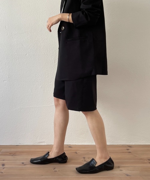 wee9s（ウィークス）の「half pants jacket set up / テーラードジャケット×美シルエットハーフパンツセットアップ（セットアップ・レディース・ブラック/グリーン/アイボリー・FREE）」の5枚目の写真