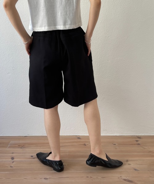 wee9s（ウィークス）の「half pants jacket set up / テーラードジャケット×美シルエットハーフパンツセットアップ（セットアップ・レディース・ブラック/グリーン/アイボリー・FREE）」の8枚目の写真