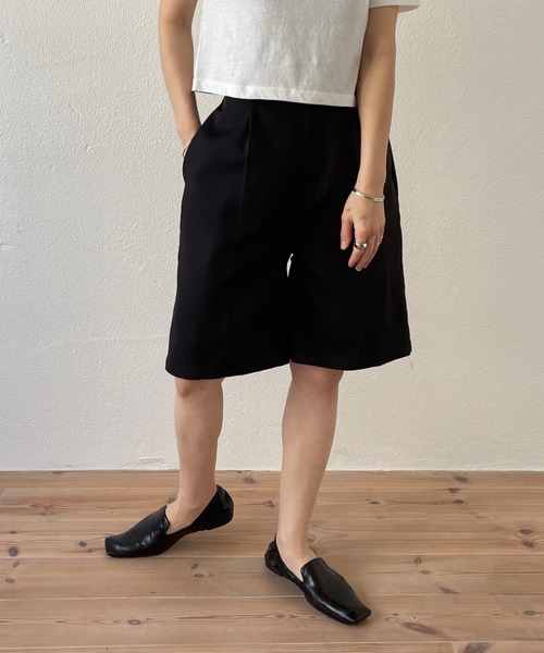 wee9s（ウィークス）の「half pants jacket set up / テーラードジャケット×美シルエットハーフパンツセットアップ（セットアップ・レディース・ブラック/グリーン/アイボリー・FREE）」の6枚目の写真