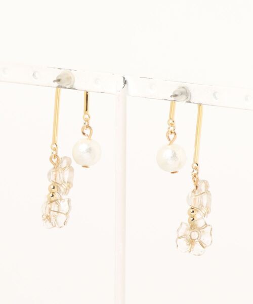tone(トーン)の「【-lensa-】ゴールドハートの大人可愛いピアス ver.3(MA)(ピアス(両耳用)・レディース・ゴールド・FREE)」の5枚目の写真