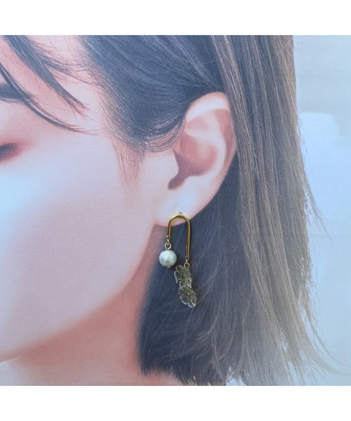 tone(トーン)の「【-lensa-】ゴールドハートの大人可愛いピアス ver.3(MA)(ピアス(両耳用)・レディース・ゴールド・FREE)」の8枚目の写真