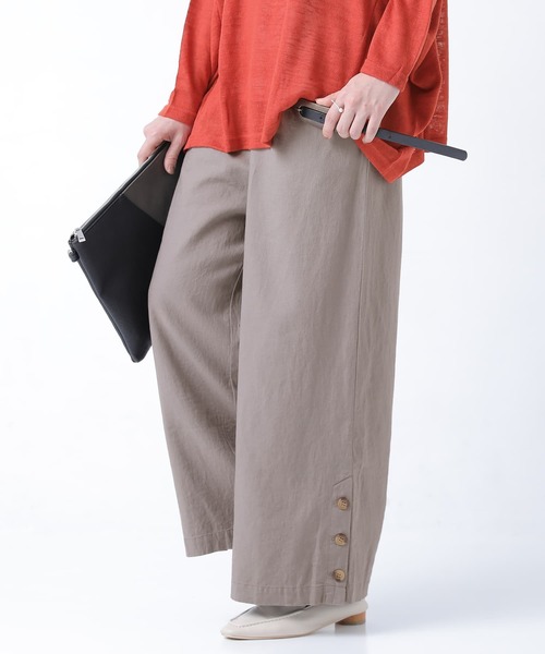 n'OrLABEL(ノアールレーベル)の「【廃盤】『風合いリネン混サイドボタンワイドパンツ』(その他パンツ・レディース・ブラック/モカ・1/2)」の4枚目の写真