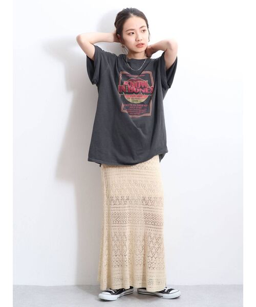 Ungrid（アングリッド）の「透かし編みニットフレアスカート（スカート・レディース・チャコールグレー/ベージュ/ダークオレンジ・FREE）」の6枚目の写真