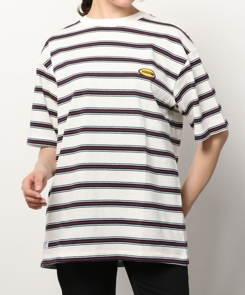 VISION STREET WEAR(ヴィジョンストリートウェア)の「VISION STREET WEAR/ヴィジョンストリートウェア ビッグシルエット ボーダー ロゴワッペン ワンポイント刺繍 Tシャツ(Tシャツ/カットソー・メンズ・チャコールグレー/ネイビー/オフホワイト・LL/M/L)」の10枚目の写真