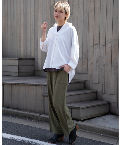 NAVY（ネイビー）の「ミントリネン スキッパーシャツ（シャツ/ブラウス・レディース・ホワイト/ライム/ベージュ/チャコール・フリー）」の7枚目の写真