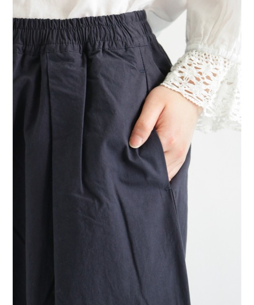 Samansa Mos2(サマンサ モスモス)の「綿タイプライターバルーンパンツ(その他パンツ・レディース・ベージュ/オフホワイト/チャコール・フリ-)」の21枚目の写真