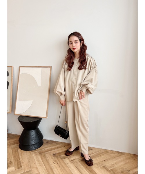 JUMELLE（ジュメロ）の「フロントボタンテーパードパンツ（スラックス・レディース・グレー/ベージュ・SMALL/MEDIUM）」の20枚目の写真