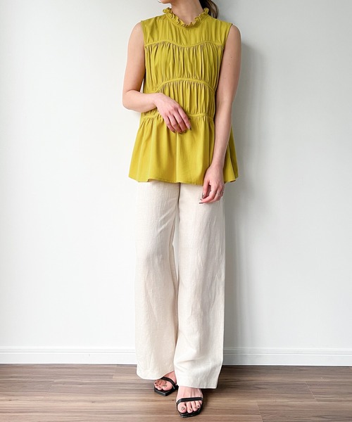 JUNOAH（ジュノア）の「フリル襟ノースリーブブラウス（シャツ/ブラウス・レディース・ブラック/アイボリー/マスタード/グレー・MEDIUM/LARGE）」の13枚目の写真