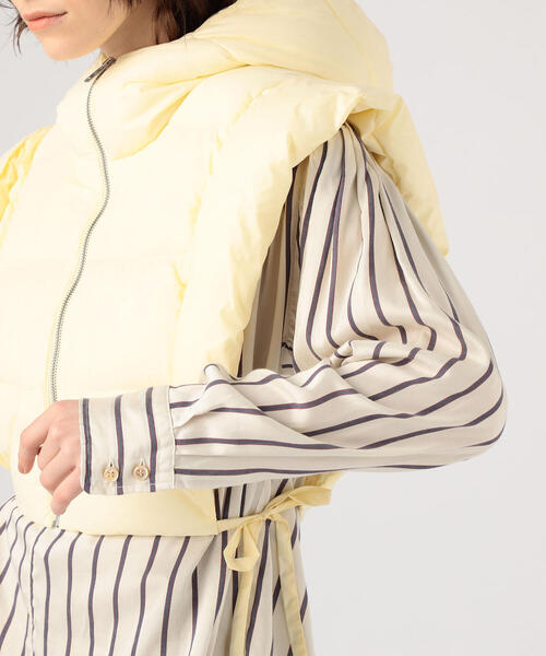 ISABEL MARANT（イザベルマラン）の「ISABEL MARANT HOODIA ナイロン フーディー（ベスト・レディース・ライトイエロー・FREE）」の6枚目の写真