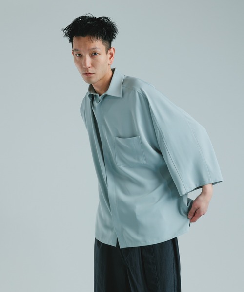 ADAM ET ROPE'(アダムエロペ)の「【WEB限定】ドルマン ハーフスリーブ ルーズビッグ レギュラーカラー シャツ(シャツ/ブラウス・メンズ・ブラック/グレー/ライトグリーン/ネイビー・L/M)」の7枚目の写真
