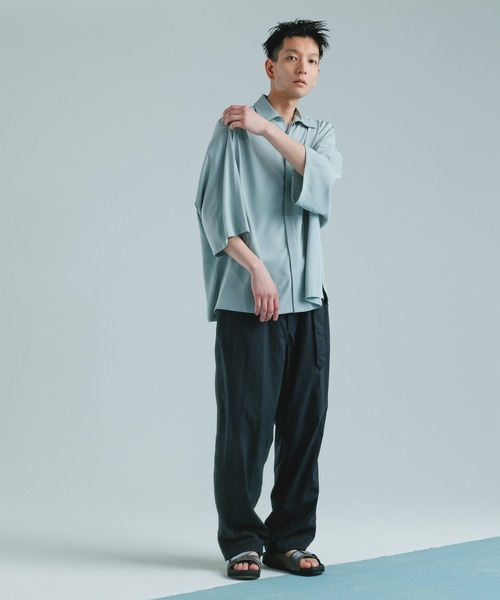 ADAM ET ROPE'(アダムエロペ)の「【WEB限定】ドルマン ハーフスリーブ ルーズビッグ レギュラーカラー シャツ(シャツ/ブラウス・メンズ・ブラック/グレー/ライトグリーン/ネイビー・L/M)」の11枚目の写真