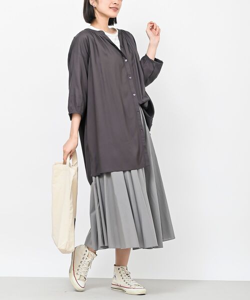 レーヨンノーカラー前開き7分袖ブラウス（シャツ/ブラウス