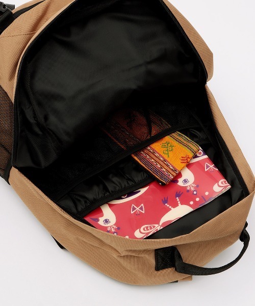 チチカカ（チチカカ）の「KiU バックパック（バックパック/リュック・レディース・ブラック/その他1/キャメル・FREE）」の20枚目の写真