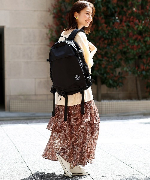 チチカカ（チチカカ）の「KiU バックパック（バックパック/リュック・レディース・ブラック/その他1/キャメル・FREE）」の4枚目の写真