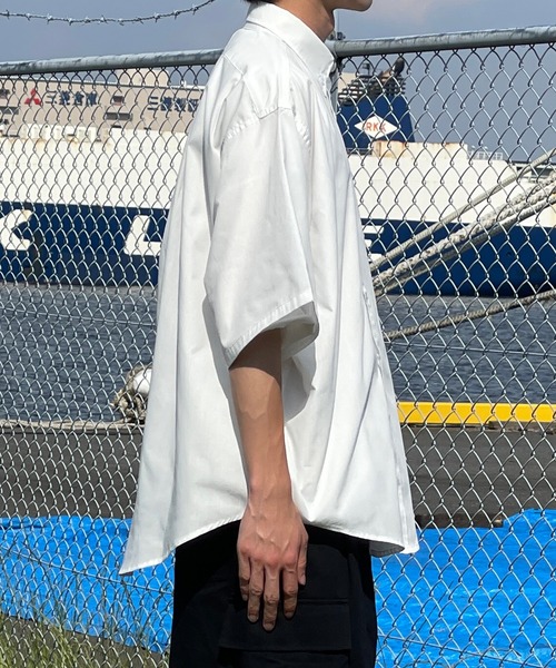 kutir（クティール）の「シンプル半袖レギュラーシャツ（シャツ/ブラウス・メンズ・ブラック/ダークグリーン/オフホワイト/サックスブルー・MEDIUM/LARGE）」の10枚目の写真