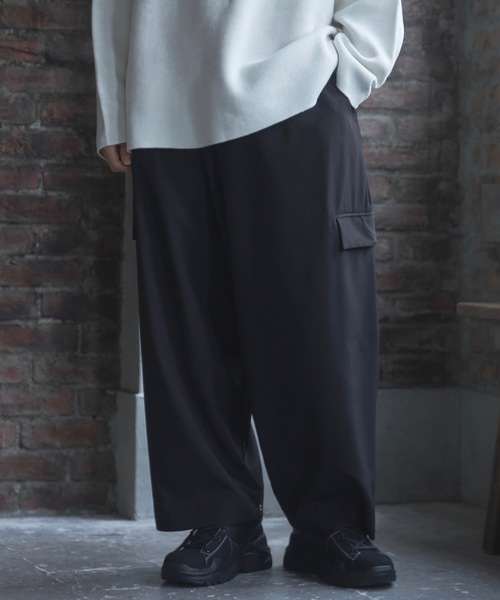 Alpinus(アルピナス)の「Urban balloon cargo slacks / アーバンバルーンカーゴスラックス(カーゴパンツ・メンズ・グリーン/ブラック/ホワイト・SMALL/MEDIUM)」の9枚目の写真