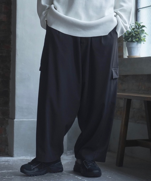 Alpinus(アルピナス)の「Urban balloon cargo slacks / アーバンバルーンカーゴスラックス(カーゴパンツ・メンズ・グリーン/ブラック/ホワイト・SMALL/MEDIUM)」の8枚目の写真