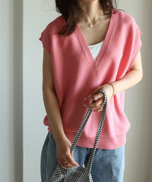 COURO（コウロ）の「Ｖネックカラーニットベスト（ベスト・レディース・レッド/サックスブルー/ピンク/オレンジ/ブルー/グリーン/ブルーグリーン・FREE）」の19枚目の写真