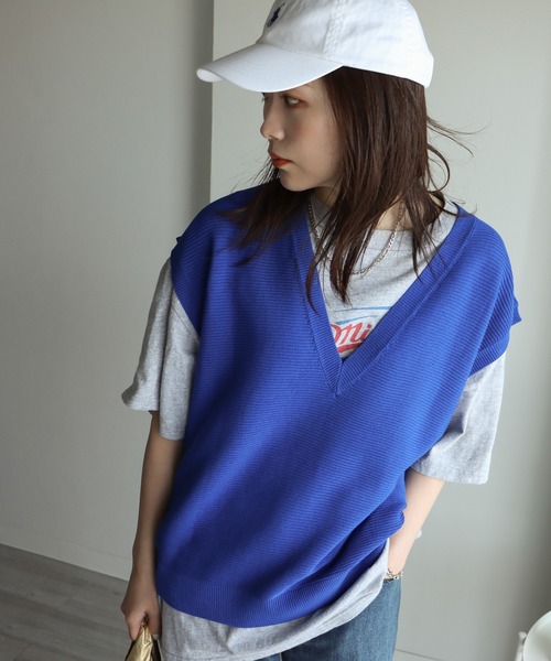 COURO（コウロ）の「Ｖネックカラーニットベスト（ベスト・レディース・レッド/サックスブルー/ピンク/オレンジ/ブルー/グリーン/ブルーグリーン・FREE）」の15枚目の写真