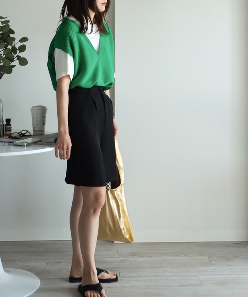 COURO（コウロ）の「Ｖネックカラーニットベスト（ベスト・レディース・レッド/サックスブルー/ピンク/オレンジ/ブルー/グリーン/ブルーグリーン・FREE）」の8枚目の写真