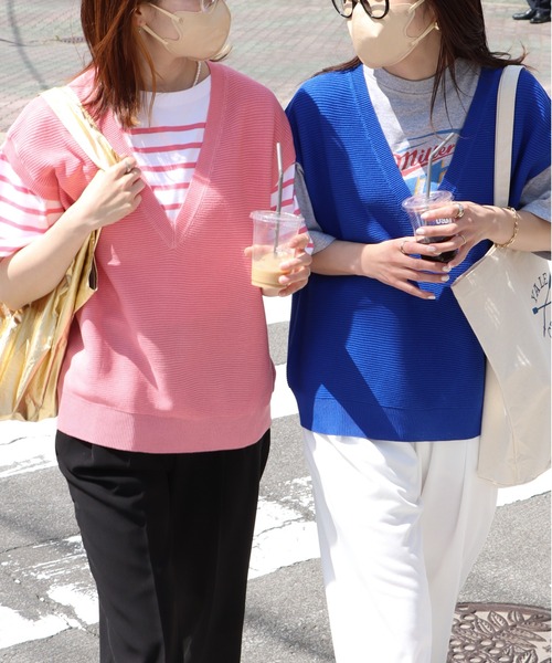 COURO（コウロ）の「Ｖネックカラーニットベスト（ベスト・レディース・レッド/サックスブルー/ピンク/オレンジ/ブルー/グリーン/ブルーグリーン・FREE）」の20枚目の写真