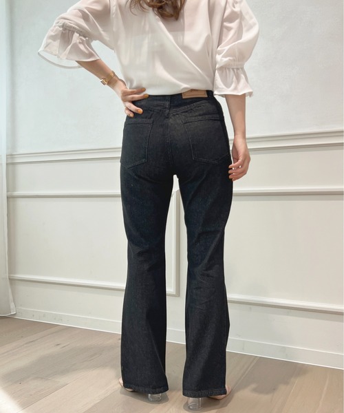 apres jour（アプレジュール）の「フレアーデニムパンツ【ZOZOTOWN限定アイテム】（デニムパンツ・レディース・ブラック/キナリ/ダークブルー・X-LARGE/LARGE/SMALL/MEDIUM）」の15枚目の写真