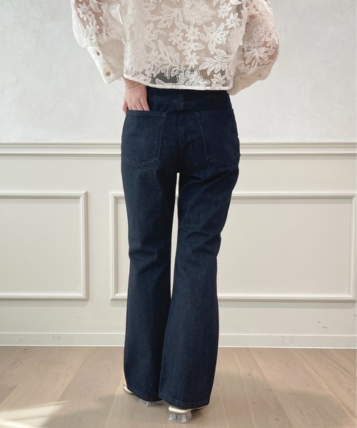 apres jour（アプレジュール）の「フレアーデニムパンツ【ZOZOTOWN限定アイテム】（デニムパンツ・レディース・ブラック/キナリ/ダークブルー・X-LARGE/LARGE/SMALL/MEDIUM）」の22枚目の写真