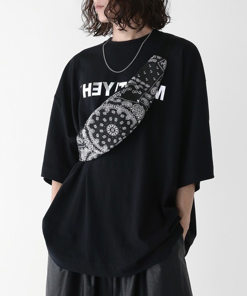 minsobi（ミンソビ）の「ペイズリーボディーバッグ（ボディバッグ/ウエストポーチ・メンズ・ブラック・FREE）」の2枚目の写真