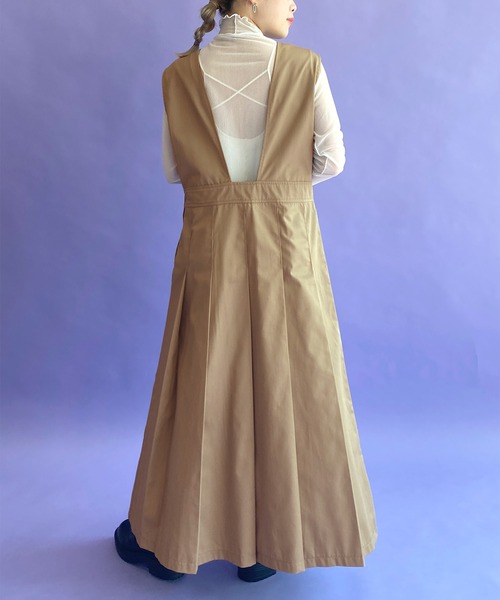 w closet（ダブルクローゼット）の「【2WAY】チノプリーツジャンパースカート（ジャンパースカート・レディース・ベージュ/ダークネイビー・FREE）」の4枚目の写真