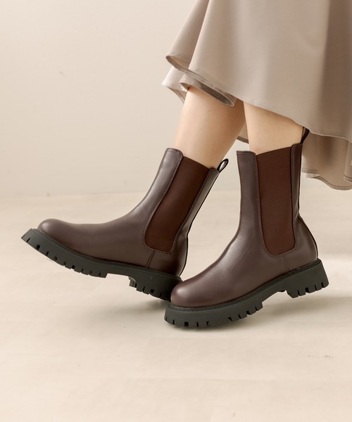 OLIVE des OLIVE(オリーブデオリーブ)の「タンク底サイドゴアブーツ(ブーツ・レディース・ブラック/ダークブラウン・SMALL/MEDIUM/LARGE)」の19枚目の写真