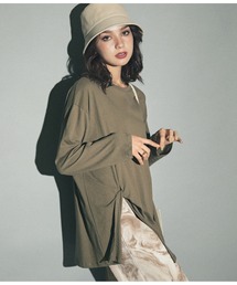 フロントツイストバック刺繍ロンT